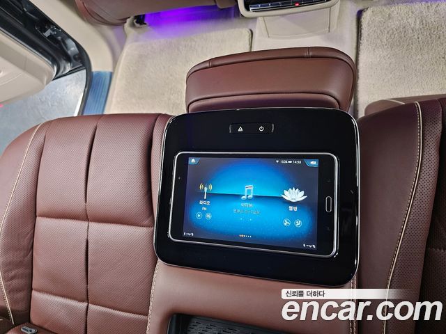 Mercedes-Benz GLS-Class (X167) Maybach GLS600 4MATIC Manufakur 2022 — фото 13