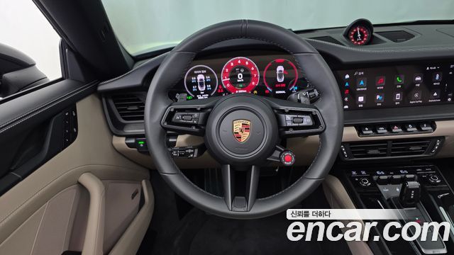 Porsche 911 (992) Carrera GTS Cabriolet 2025 — фото 17