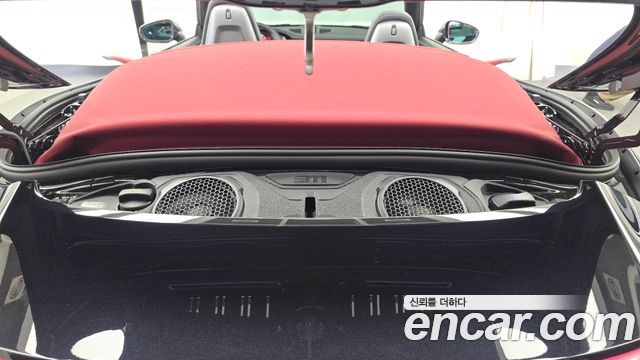 Porsche 911 (992) Carrera GTS Cabriolet 2025 — фото 24