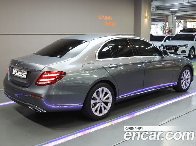 Mercedes-Benz E-Class (W213) E220d Exclusive 2017 — фото 2