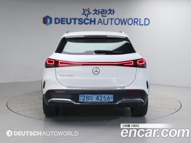Mercedes-Benz EQA (H243) EQA250 AMG Package Plus 2022 — фото 4
