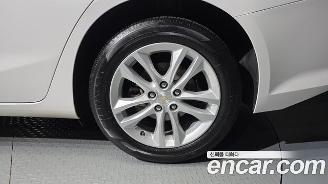 Chevrolet Malibu 1.5 Turbo LT Deluxe 2018 — фото 21