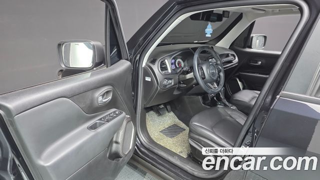 Jeep Renegade 2.4 Limited 2020 — фото 10