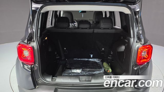 Jeep Renegade 2.4 Limited 2020 — фото 18