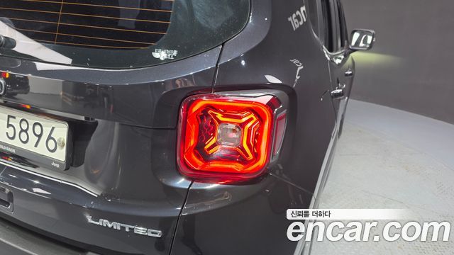 Jeep Renegade 2.4 Limited 2020 — фото 23
