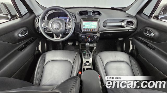 Jeep Renegade 1.3 Limited 2022 — фото 7