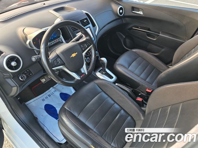 Chevrolet Aveo Hatchback 1.4 Turbo RS 2014 — фото 10