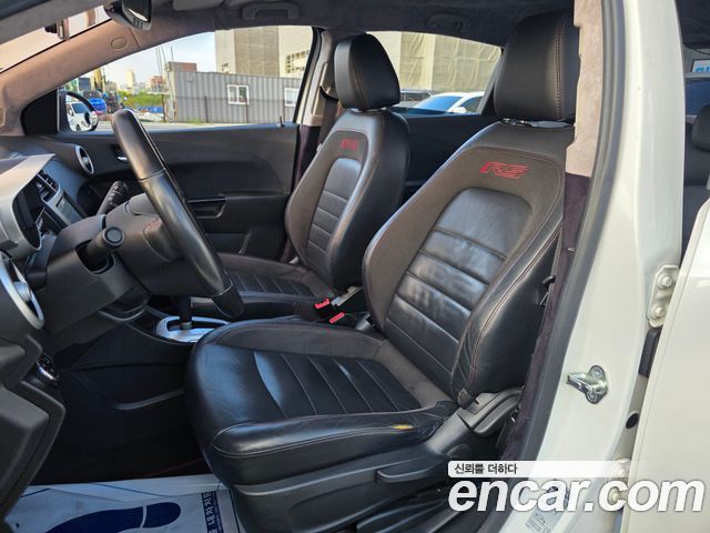 Chevrolet Aveo Hatchback 1.4 Turbo RS 2014 — фото 16