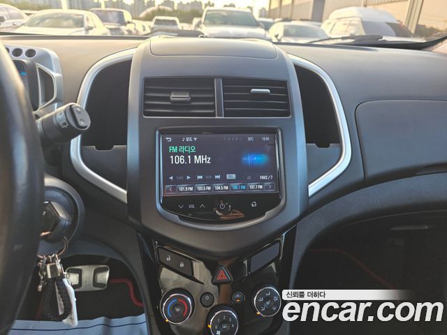 Chevrolet Aveo Hatchback 1.4 Turbo RS 2014 — фото 20