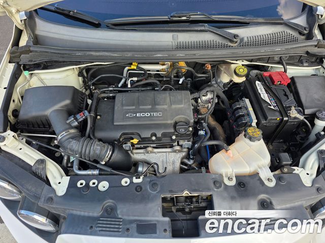Chevrolet Aveo Hatchback 1.4 Turbo RS 2014 — фото 23