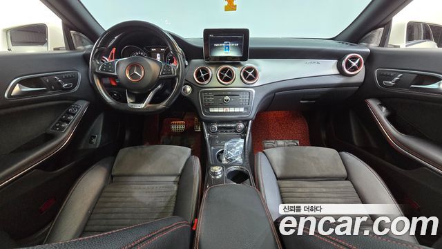 Mercedes-Benz CLA-Class (C117) CLA220 AMG Line 2018 — фото 7