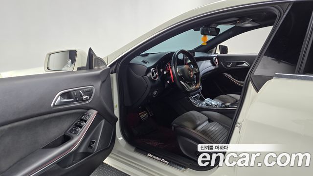 Mercedes-Benz CLA-Class (C117) CLA220 AMG Line 2018 — фото 10