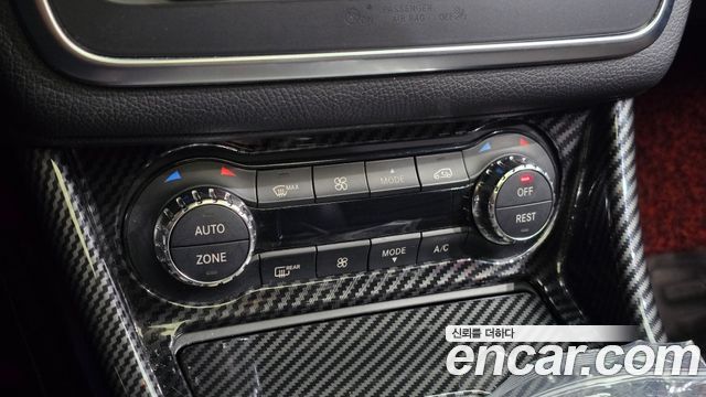 Mercedes-Benz CLA-Class (C117) CLA220 AMG Line 2018 — фото 12