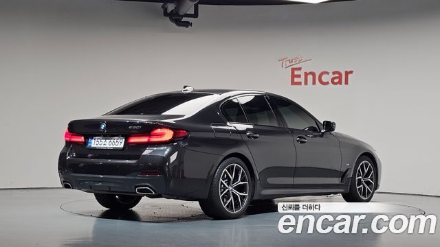 BMW 5 Series (G30) 530i M Sport Package 2023 — фото 2