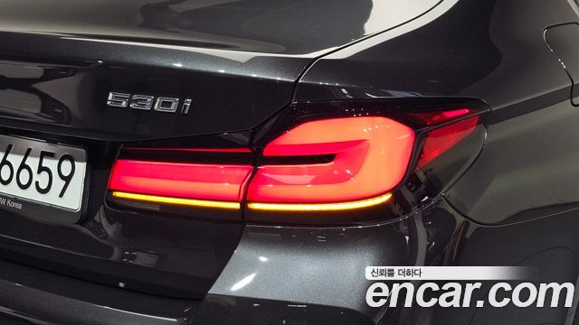 BMW 5 Series (G30) 530i M Sport Package 2023 — фото 29