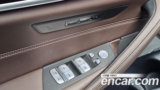 BMW 5 Series (G30) 530i M Sport Package 2023 — фото 35