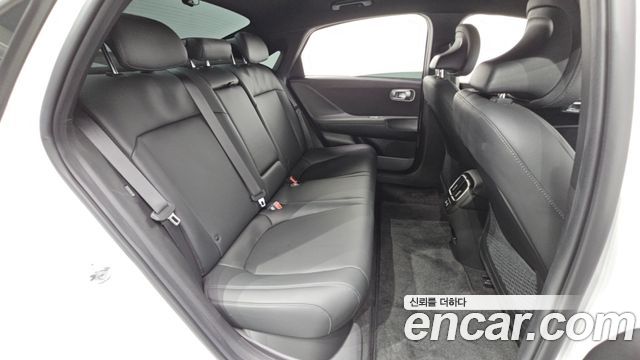 Hyundai Ioniq 6 Long Range Exclusive 2025 — фото 11