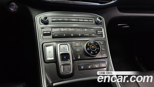 Hyundai Santa Fe Gasoline 2.5T 4WD Exclusive 2022 — фото 9
