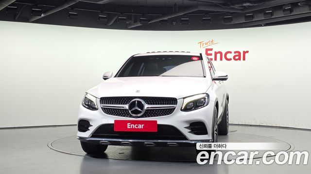 Mercedes-Benz GLC-Class (X253) GLC300 4MATIC AMG Line Coupe 2019 — фото 3