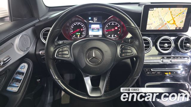 Mercedes-Benz GLC-Class (X253) GLC300 4MATIC AMG Line Coupe 2019 — фото 13