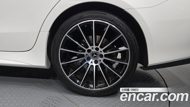 Mercedes-Benz CLS-Class (C257) CLS400d 4MATIC AMG Line 2019 — фото 21
