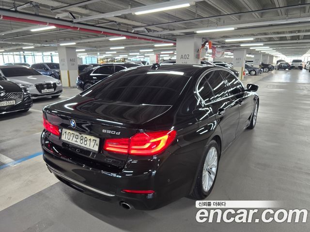 BMW 5 Series (G30) 520d Luxury Special Edition 2018 — фото 2
