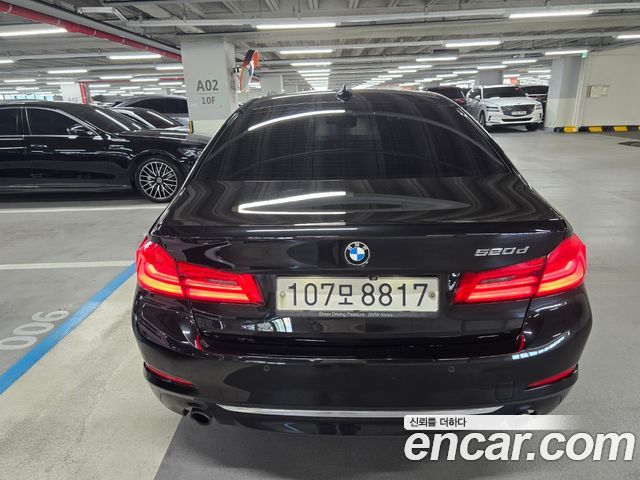 BMW 5 Series (G30) 520d Luxury Special Edition 2018 — фото 4