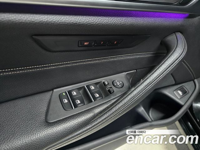 BMW 5 Series (G30) 520d Luxury Special Edition 2018 — фото 16