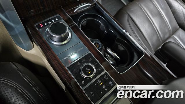 Land Rover Range Rover (IV) 3.0 TDV6 Vogue SE DIESEL 2014 — фото 9
