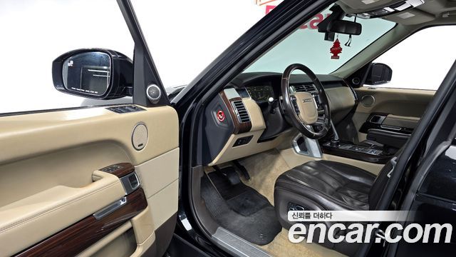 Land Rover Range Rover (IV) 3.0 TDV6 Vogue SE DIESEL 2014 — фото 10