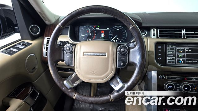 Land Rover Range Rover (IV) 3.0 TDV6 Vogue SE DIESEL 2014 — фото 17