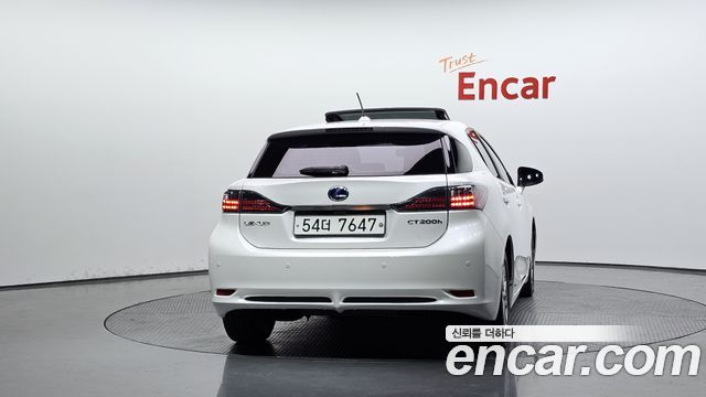 Lexus CT200h 1.8 Compact Trendy ZWA10 2012 — фото 4
