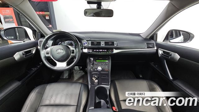 Lexus CT200h 1.8 Compact Trendy ZWA10 2012 — фото 7