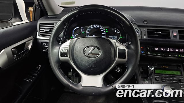 Lexus CT200h 1.8 Compact Trendy ZWA10 2012 — фото 13