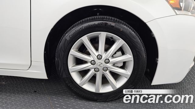 Lexus CT200h 1.8 Compact Trendy ZWA10 2012 — фото 34