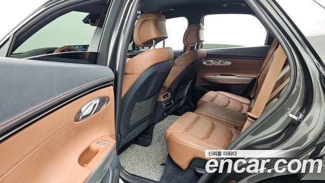 Genesis GV70 2.5T Gasoline 2WD 2024 — фото 12