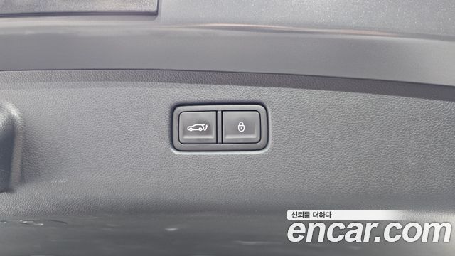 Genesis GV70 2.5T Gasoline 2WD 2024 — фото 35