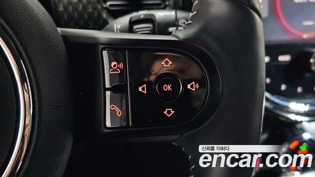 MINI Cooper Electric SE Electric 3rd 2022 — фото 15