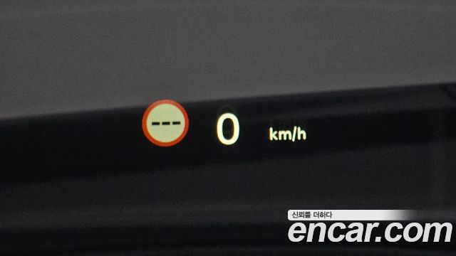 MINI Cooper Electric SE Electric 3rd 2022 — фото 29