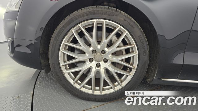 Audi A8 60 TDI Quattro LWB D4 2015 — фото 5