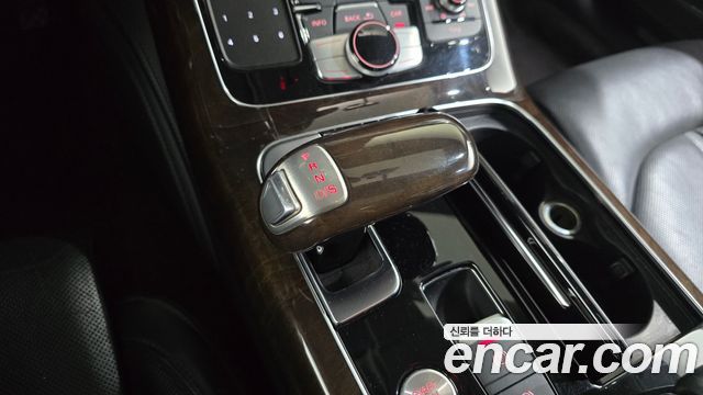 Audi A8 60 TDI Quattro LWB D4 2015 — фото 9