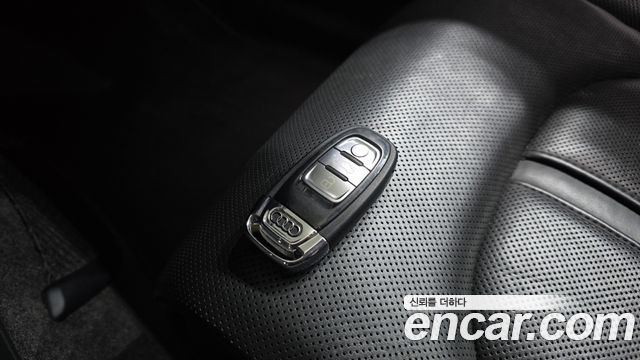 Audi A8 60 TDI Quattro LWB D4 2015 — фото 17