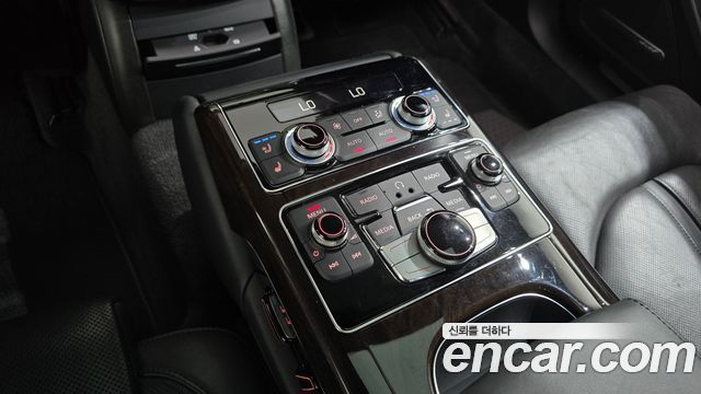 Audi A8 60 TDI Quattro LWB D4 2015 — фото 20