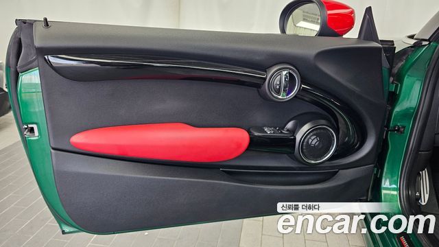 MINI Cooper S JCW 3rd Generation 2021 — фото 24