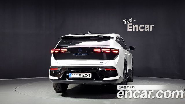 Renault Korea Filante 1.5 E-Tech Esprit Alpine 2WD 2027 — фото 4