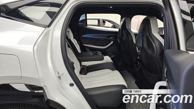 Renault Korea Filante 1.5 E-Tech Esprit Alpine 2WD 2027 — фото 12