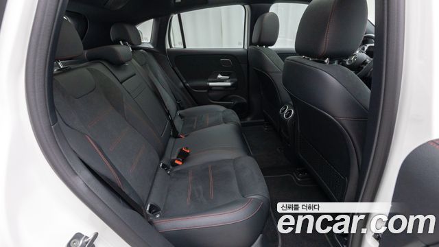 Mercedes-Benz EQA (H243) EQA250 AMG Line 2026 — фото 10