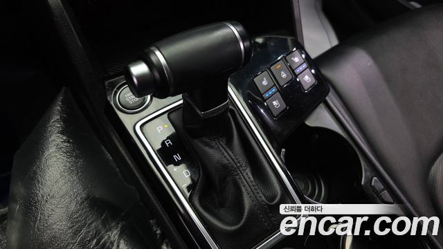Kia Sportage (V) Diesel 2.0 2WD Prestige 2022 — фото 9