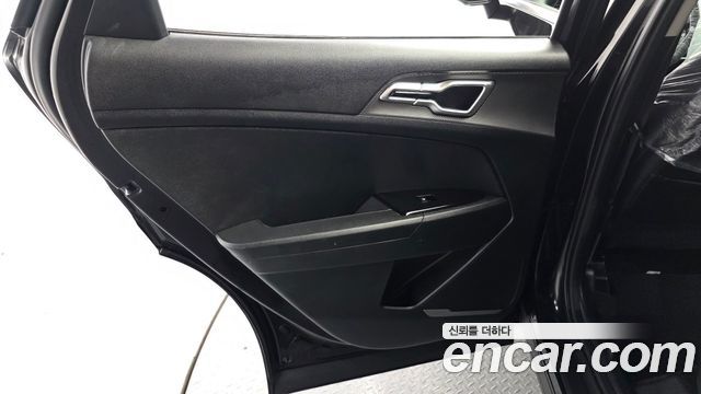 Kia Sportage (V) Diesel 2.0 2WD Prestige 2022 — фото 25