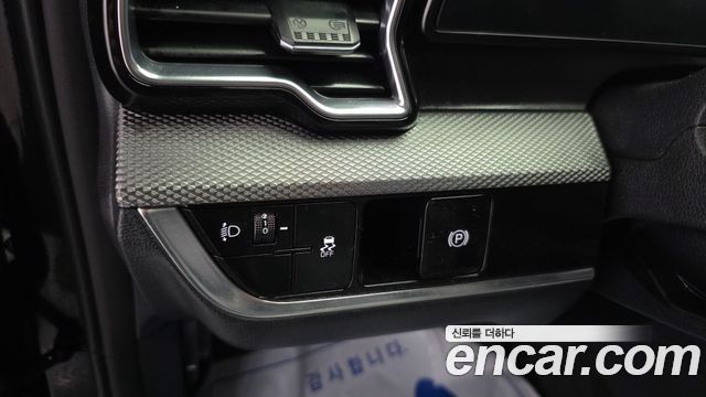 Kia Sportage (V) Diesel 2.0 2WD Prestige 2022 — фото 29